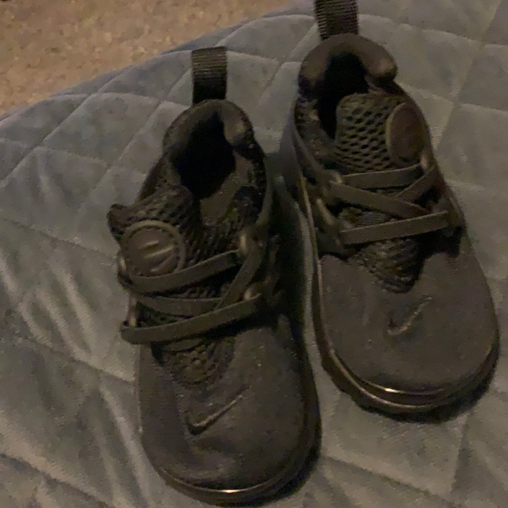 Nike little presto te